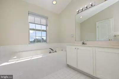 584 Orchard Ridge Drive #200, Gaithersburg, MD 20878 - Photo 45