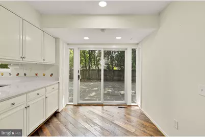 8416 Fox Run, Potomac, MD 20854 - Photo 21