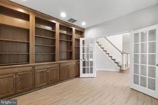 22707 Timber Creek Ln, Clarksburg, MD 20871 - Photo 9