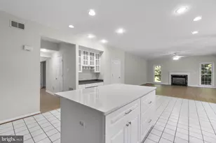 22707 Timber Creek Ln, Clarksburg, MD 20871 - Photo 17