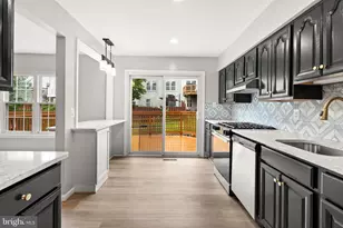 405 Amberfield Ln, Gaithersburg, MD 20878 - Photo 15