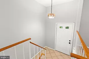 405 Amberfield Ln, Gaithersburg, MD 20878 - Photo 5