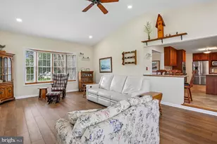17223 Sandy Knoll Dr, Olney, MD 20832 - Photo 11