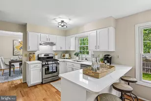 8609 Aqueduct Rd, Potomac, MD 20854 - Photo 5
