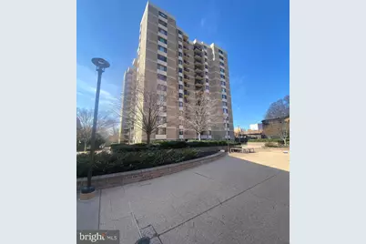 118 Monroe Street #709, Rockville, MD 20850 - Photo 3