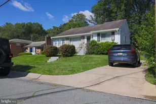 9200 Chanute Dr, Bethesda, MD 20814 - Photo 3