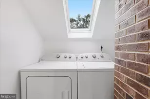 6939 Wick Ln, Rockville, MD 20855 - Photo 25