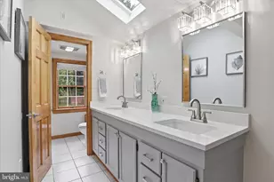 6939 Wick Ln, Rockville, MD 20855 - Photo 25