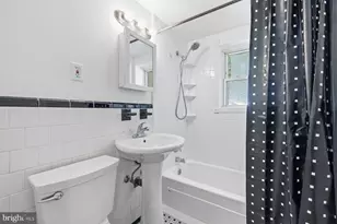 4803 Wellington Dr, Chevy Chase, MD 20815 - Photo 13