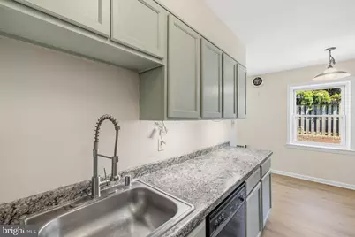 4803 Wellington Drive #102, Chevy Chase, MD 20815 - Photo 11