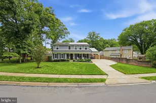 8803 Liberty Ln, Potomac, MD 20854 - Photo 3