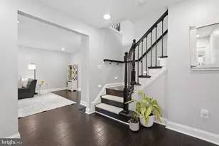 8803 Liberty Ln, Potomac, MD 20854 - Photo 9