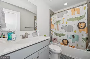 13316 Garnkirk Forest Dr, Clarksburg, MD 20871 - Photo 19