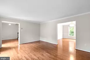 1119 Halesworth Dr, Potomac, MD 20854 - Photo 7