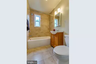 11705 Ashley Drive, Rockville, MD 20852 - Photo 9