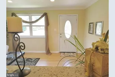 11705 Ashley Drive, Rockville, MD 20852 - Photo 3