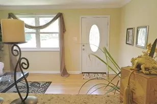 11705 Ashley Dr, Rockville, MD 20852 - Photo 3