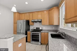 563 Pelican Ave, Gaithersburg, MD 20877 - Photo 19