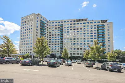 10500 Rockville Pik #306, Rockville, MD 20852 - Photo 23