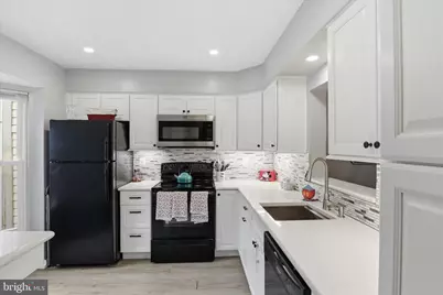 71 Kinsman View Circle, Silver Spring, MD 20901 - Photo 9