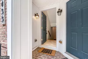 19433 Dover Cliffs, Germantown, MD 20874 - Photo 3