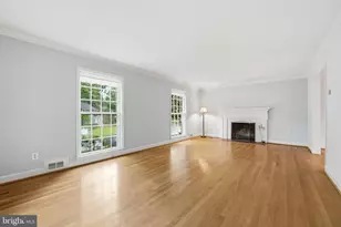 12112 Whippoorwill Ln, Rockville, MD 20852 - Photo 9