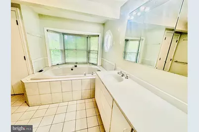9124 Wandering Trail Drive, Potomac, MD 20854 - Photo 11