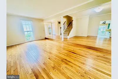 9124 Wandering Trail Drive, Potomac, MD 20854 - Photo 5