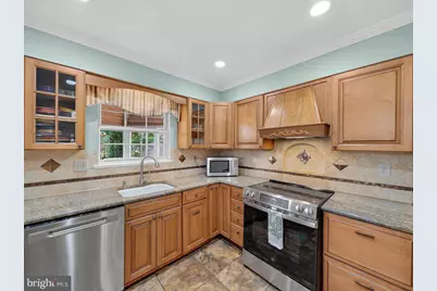 9413 Vineyard Haven Drive, Montgomery Village, MD 20886 - Photo 23