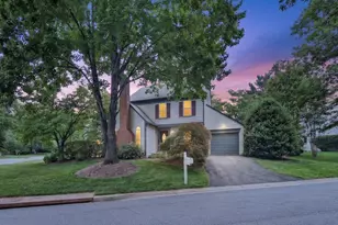 9413 Vineyard Haven Dr, Montgomery Village, MD 20886 - Photo 7