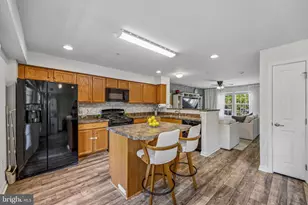 11601 Emerald Green Dr, Clarksburg, MD 20871 - Photo 7