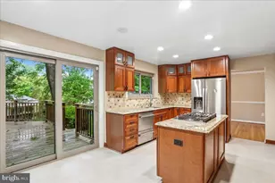 11704 Stonington Pl, Silver Spring, MD 20902 - Photo 21