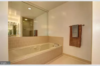 10922 Brewer House, Rockville, MD 20852 - Photo 15