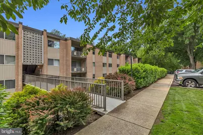 5107 Crossfield Court #304, Rockville, MD 20852 - Photo 3