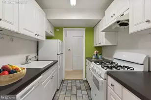 4970 Battery Ln, Bethesda, MD 20814 - Photo 5