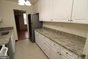 9701 Fields Rd, Gaithersburg, MD 20878 - Photo 5