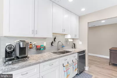 18242 Rolling Meadow Way #32, Olney, MD 20832 - Photo 9