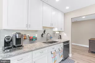 18242 Rolling Meadow Way, Olney, MD 20832 - Photo 9