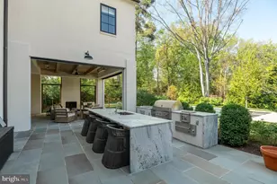 7101 Longwood Dr, Bethesda, MD 20817 - Photo 41