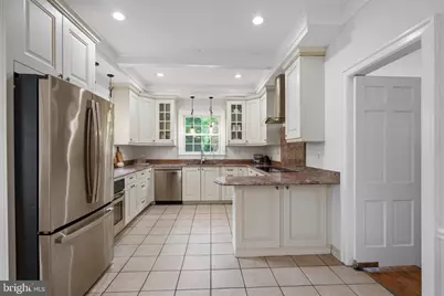 6613 Bradley Boulevard, Bethesda, MD 20817 - Photo 25