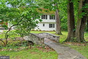 6613 Bradley Blvd, Bethesda, MD 20817 - Photo 3