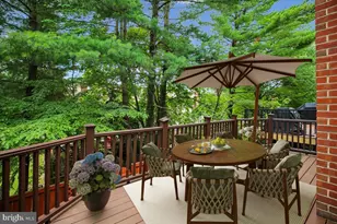6024 Loganwood, North Bethesda, MD 20852 - Photo 33