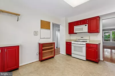 6024 Loganwood, North Bethesda, MD 20852 - Photo 31
