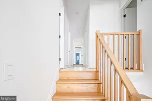 6311 Carnegie Dr, Bethesda, MD 20817 - Photo 29