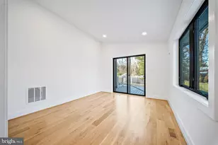 6311 Carnegie Dr, Bethesda, MD 20817 - Photo 33