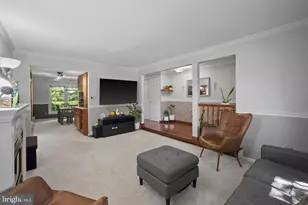 9405 Chatteroy Pl, Gaithersburg, MD 20886 - Photo 5