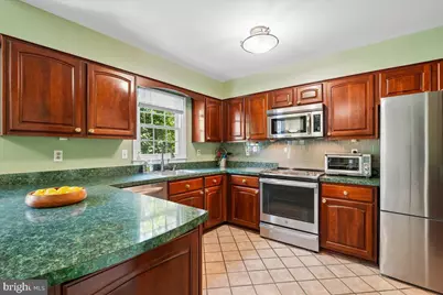 10109 Langhorne Court, Bethesda, MD 20817 - Photo 15