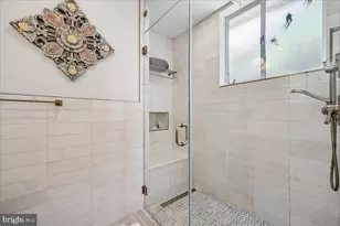 10700 Keswick St, Garrett Park, MD 20896 - Photo 45