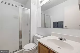 13305 Waterside Cir, Germantown, MD 20874 - Photo 27