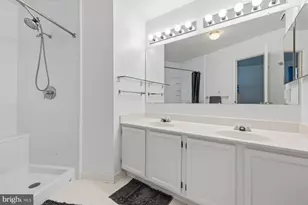 13305 Waterside Cir, Germantown, MD 20874 - Photo 17